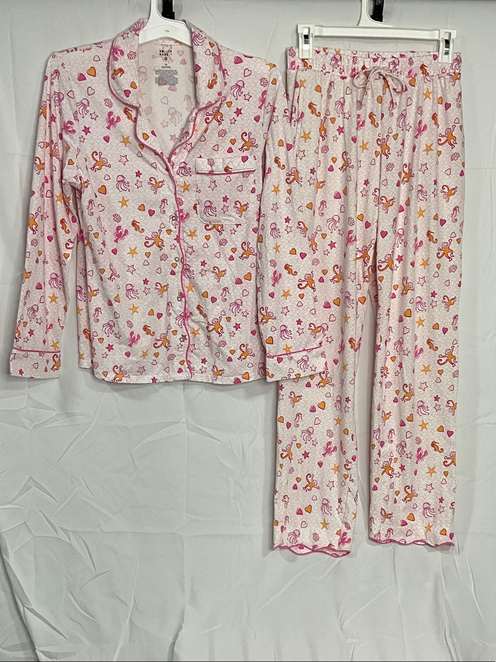 Roller Rabbit xTarget Women’s Pajamas
Pink Ocean/Sea Life| Button Down Front XS - Picture 2 of 9